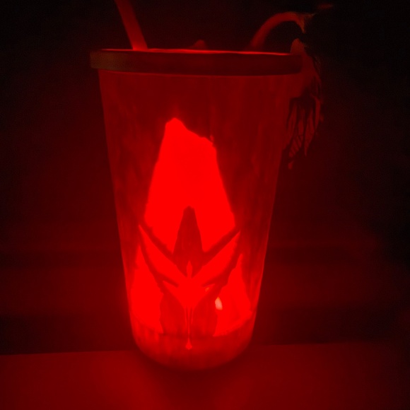 Avatar Fire & Ash Light Up Red Blue Tumbler Cups with Straws Regal Exclusive NEW - Picture 9 of 9